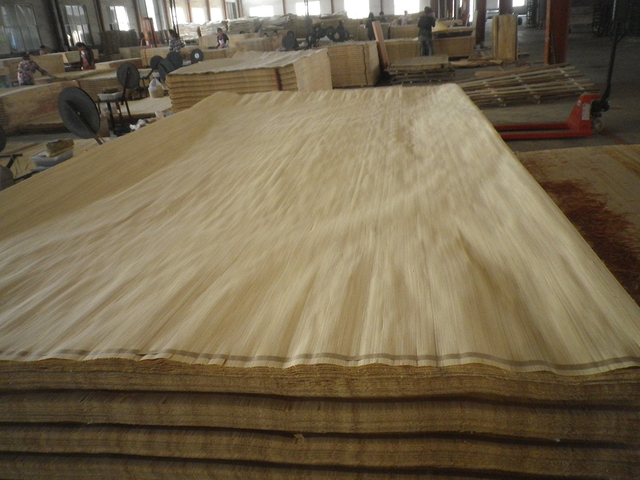 Sliced Cut Poplar Recon Veneers Composite Wood Veneers Sliced Recon Veneers